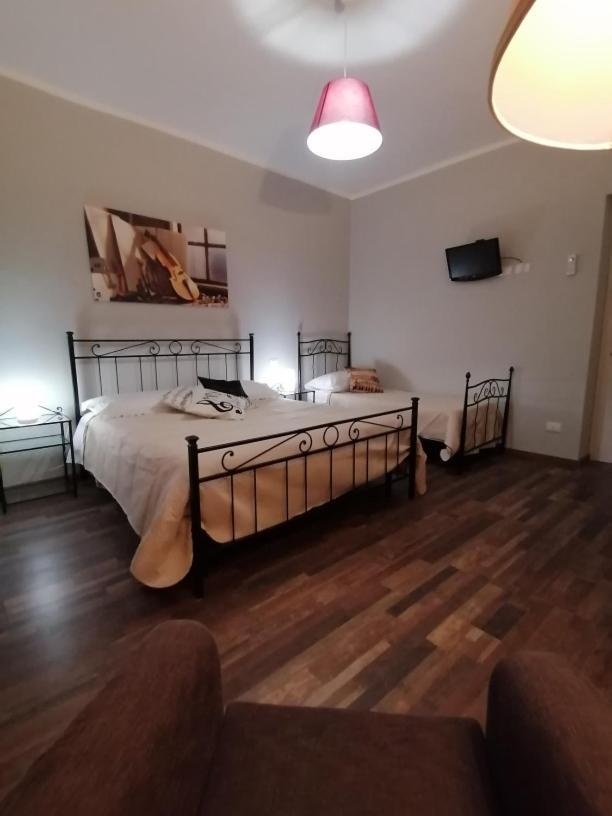 Segui Le Note Della Tua Vita Cremona Exterior foto